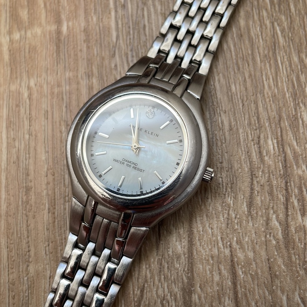Fossil Women's Silver Watch - Picture 2 of 3